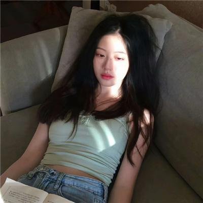心不在焉的服务生